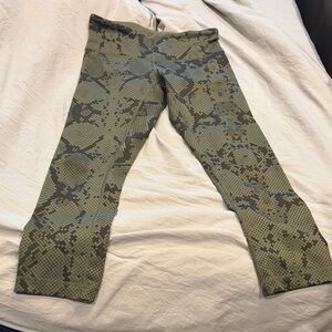 lululemon athletica Snake Print Leggings - Green and Gray